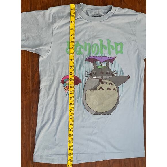 My Neighbor Totoro T-Shirt - Raining Umbrella Pose Under Kanji Size Small - Picture 5 of 6